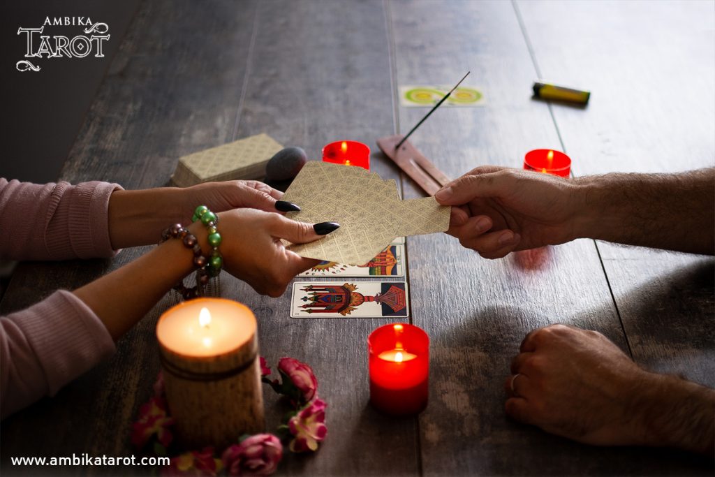 How Tarot Card Reading Works